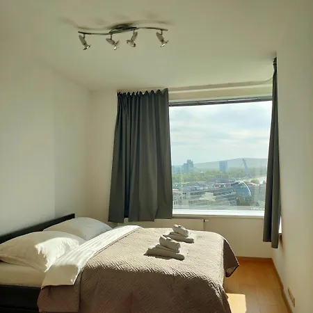 Sag Panorana 2 Castle View Free Parking Free Wi-fi Bratislava